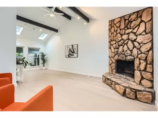 Photo #4: 8894369 Listing