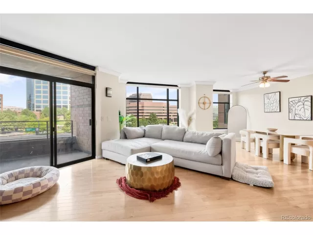 MLS: 8894600 Condo For Sale