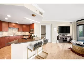 Photo #6: 8894600 Listing 