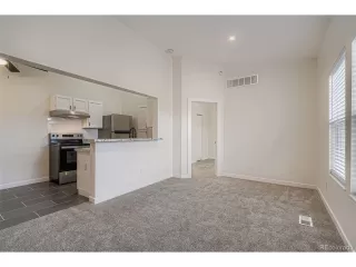 Photo #5: 8895782 Listing