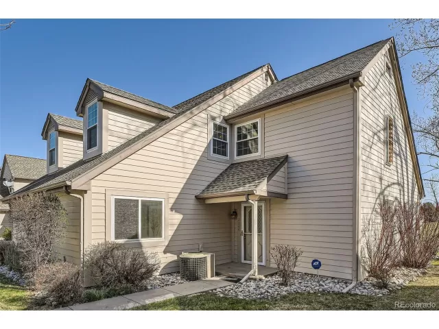 MLS: 8897143 Condo For Sale