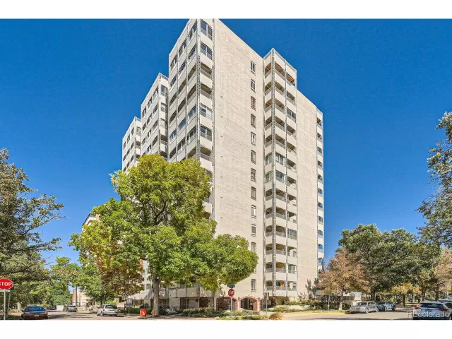 MLS: 8901027 Condo For Sale