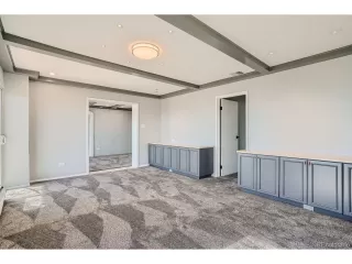 Photo #5: 8901027 Listing