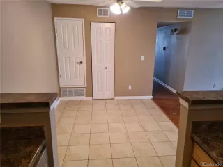 Photo #5: 8903135 Listing