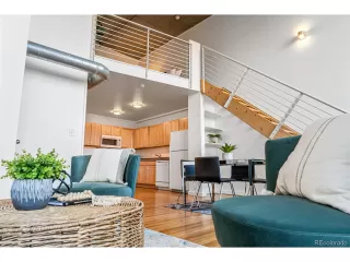 Photo #6: 8903622 Listing 