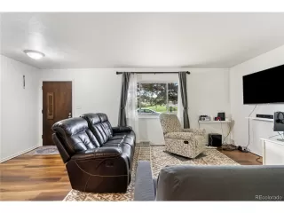 Photo #2: 8905689 Listing