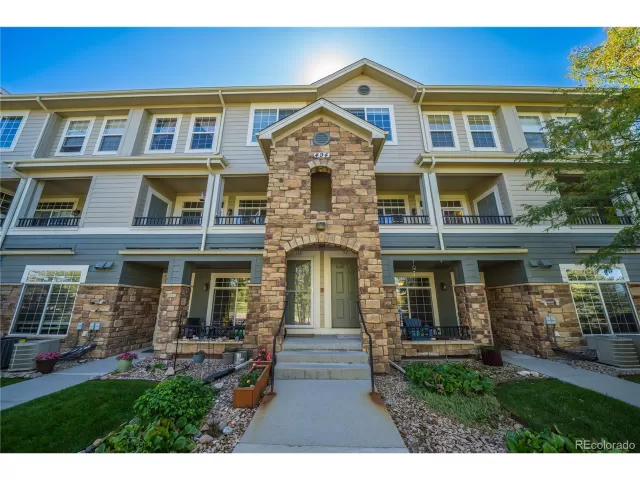 MLS: 8906073 Condo For Sale