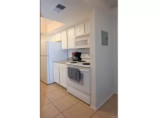 Photo #3: 8906960 Listing 