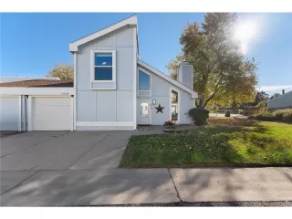 More Details about MLS # 8907111 : 16365 E RICE PL B AURORA CO 80015