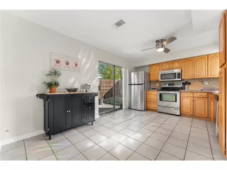 Photo #6: 8907111 Listing