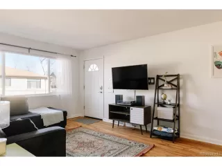 Photo #3: 8909542 Listing