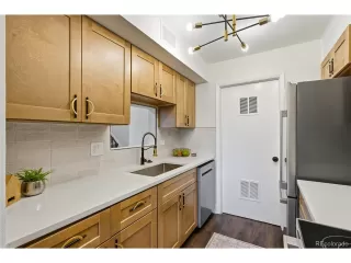 Photo #5: 8911228 Listing 