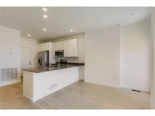 Photo #2: 8911650 Listing