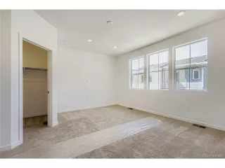 Photo #6: 8911650 Listing