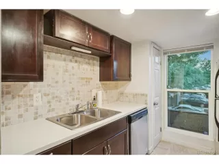 Photo #3: 8911924 Listing