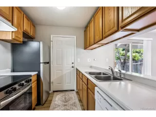 Photo #6: 8912508 Listing