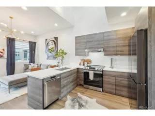 Photo #5: 8914926 Listing 