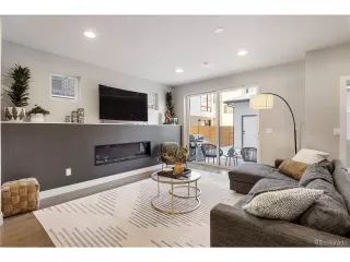 Photo #6: 8915010 Listing 