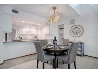 Photo #5: 8915145 Listing