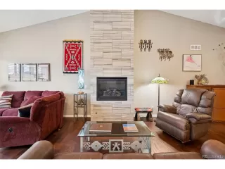 Photo #5: 8915712 Listing