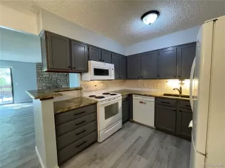 Photo #2: 8921065 Listing