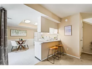 Photo #4: 8926458 Listing