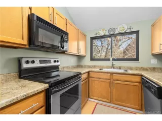 Photo #5: 8926657 Listing