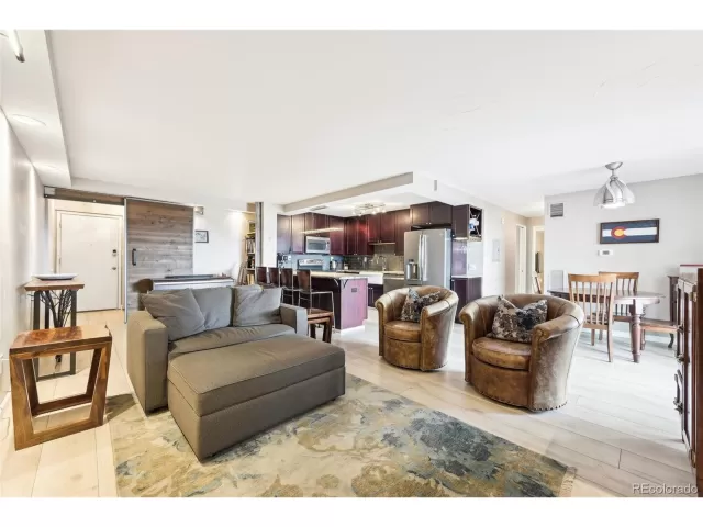 MLS: 8927885 Condo For Sale