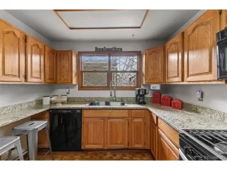 Photo #6: 8929699 Listing