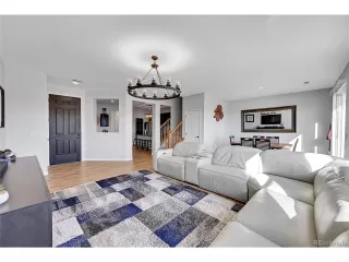 Photo #5: 8932934 Listing