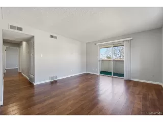 Photo #5: 8935325 Listing 