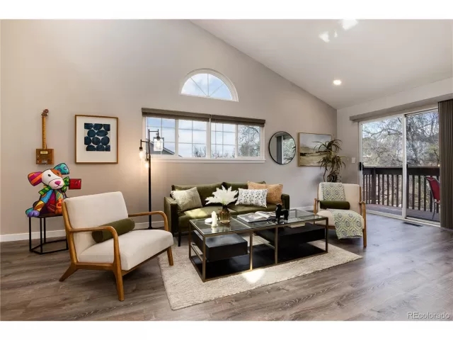 MLS: 8935758 Condo For Sale