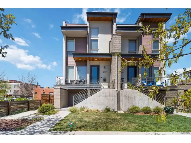 MLS: 8935800 Condo For Sale