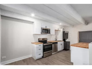 Photo #3: 8935885 Listing