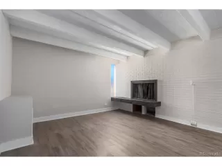 Photo #5: 8935885 Listing