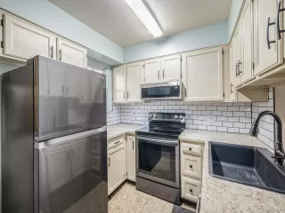 Photo #6: 8936720 Listing 