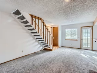 Photo #5: 8937551 Listing 