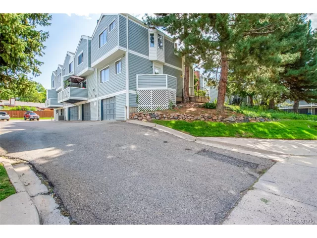 MLS: 8939478 Condo For Sale