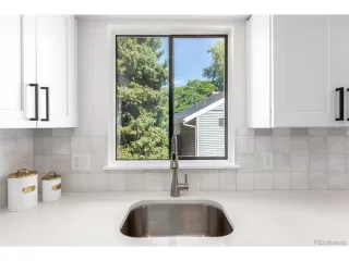 Photo #6: 8939478 Listing