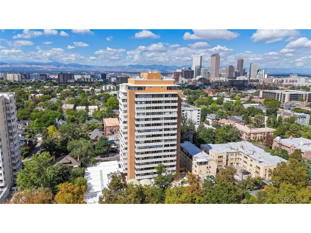 MLS: 8939526 Condo For Sale