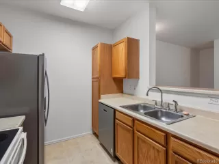 Photo #6: 8942490 Listing