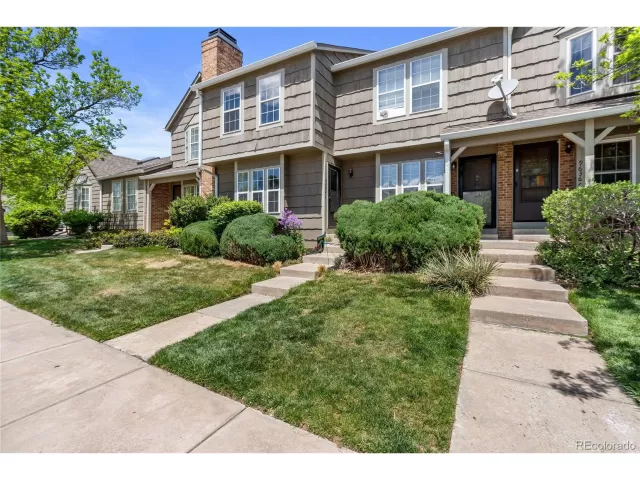 MLS: 8943713 Condo For Sale