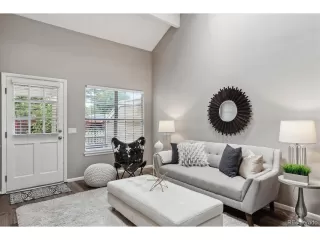 Photo #4: 8947656 Listing