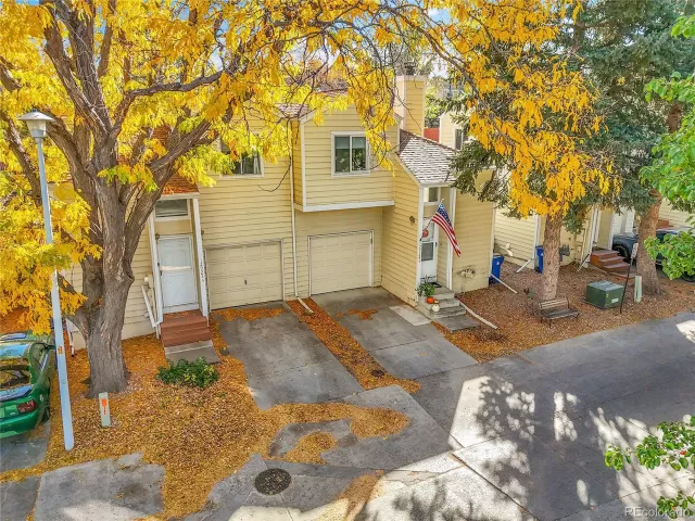 MLS: 8950082 Condo For Sale