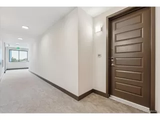 Photo #5: 8952442 Listing