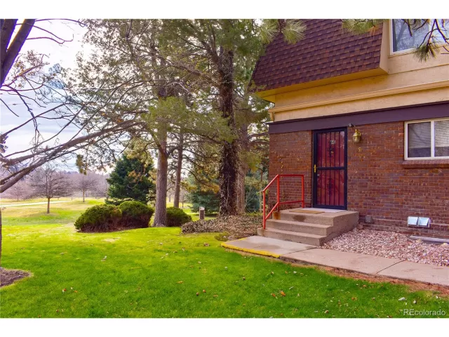 MLS: 8953007 Condo For Sale