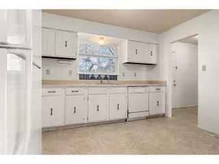 Photo #5: 8953007 Listing