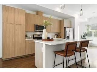 Photo #6: 8953583 Listing