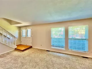 Photo #4: 8954553 Listing 