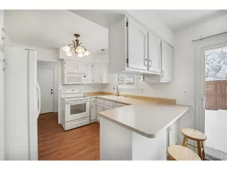 Photo #5: 8954557 Listing 